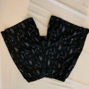 Lululemon pacebreaker 9” shorts